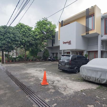 Hotel KoolKost near Bandung Station Exterior foto